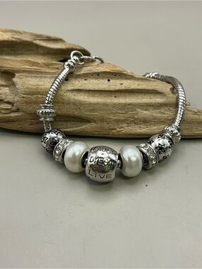 Silver Pandora Style Charm Bracelet Live Laugh Love Pearl Crystal Beads 7.5"
